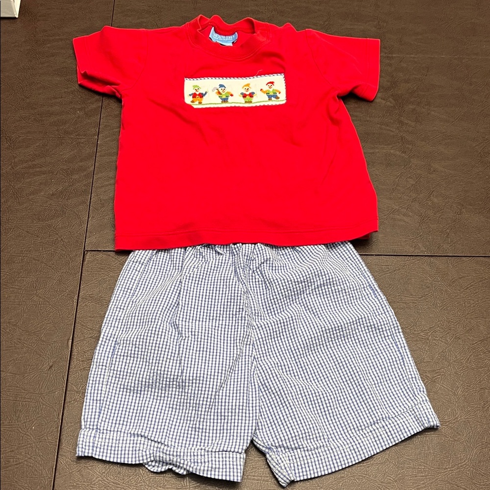 Red Seven Dwarves T-Shirt and Checkered Shorts Set